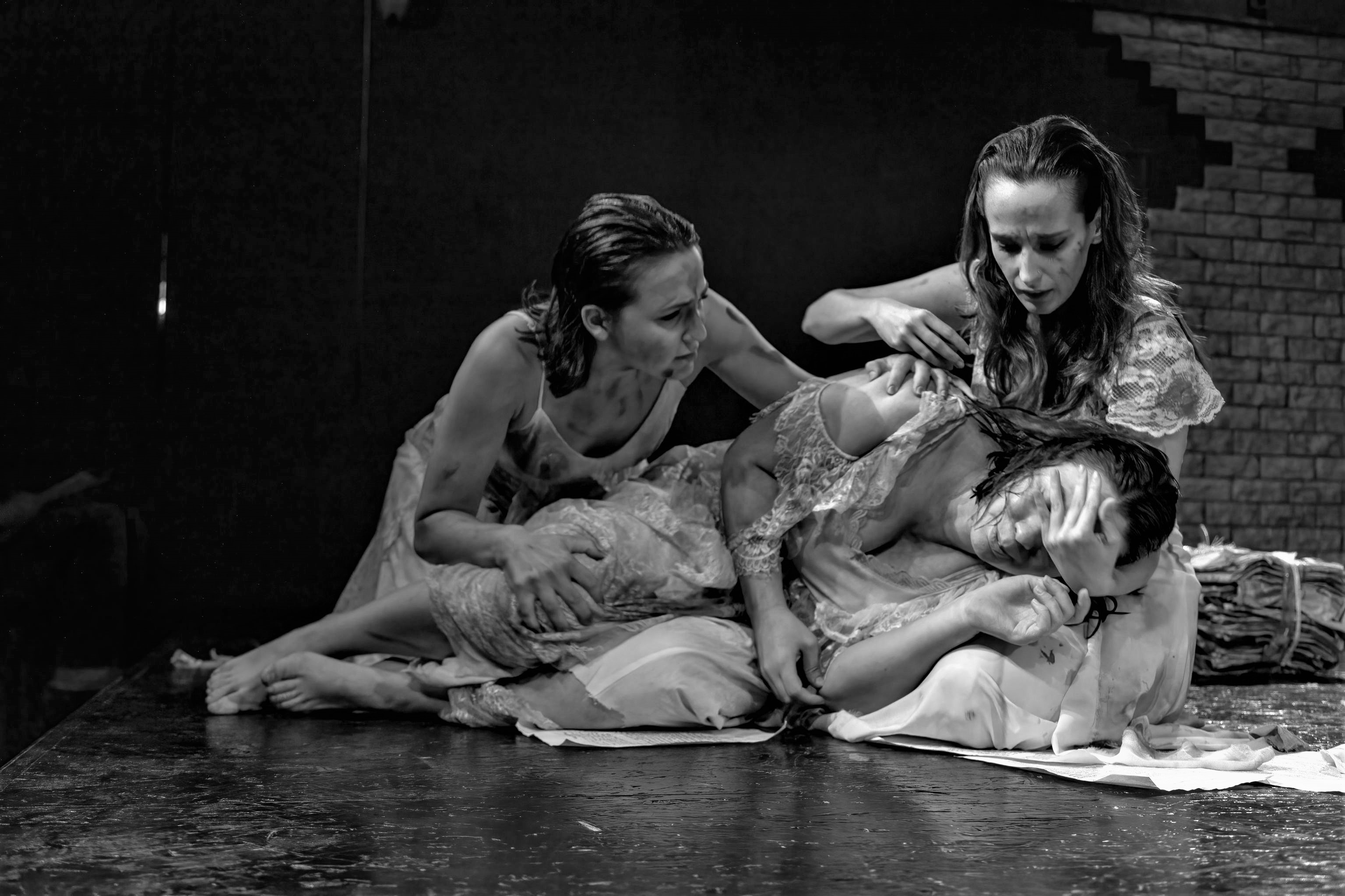 ENOS LEPTOY FWNH PHOTO 1