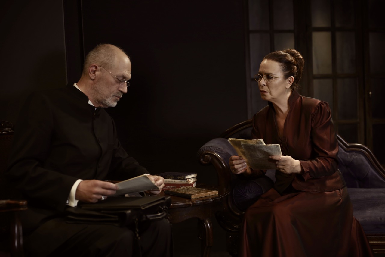 ΒΡΙΚΟΛΑΚΕΣ 4