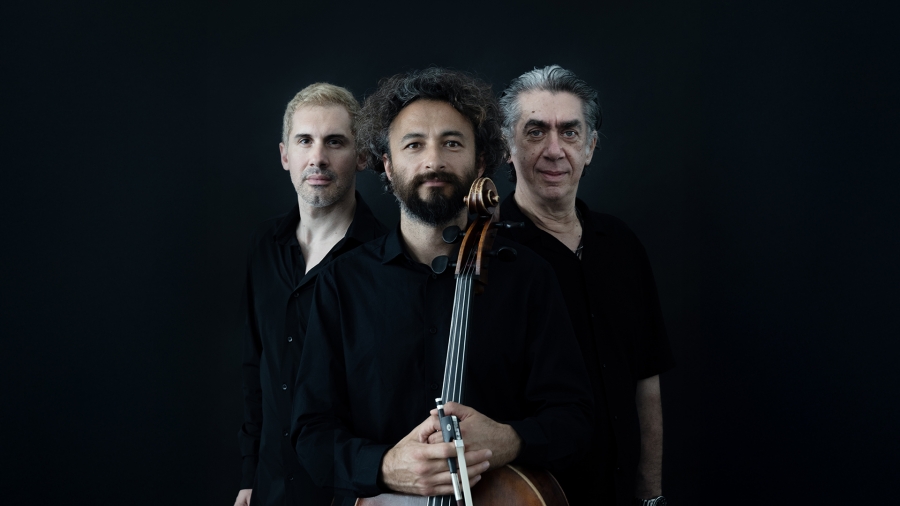 &Lambda;&omicron;&upsilon;&kappa;ή&sigmaf; &Lambda;ά&rho;&alpha;&sigmaf; &mu;&iota;&alpha; &mu;&omicron;&upsilon;&sigma;&iota;&kappa;ή &alpha;&phi;ή&gamma;&eta;&sigma;&eta;