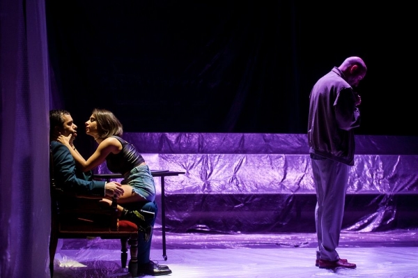 &Epsilon;ί&delta;&alpha;&mu;&epsilon; &tau;&omicron;&nu; "&Pi;&epsilon;&iota;&rho;&alpha;&sigma;&mu;ό" &sigma;&tau;&omicron; &theta;έ&alpha;&tau;&rho;&omicron; Skrow