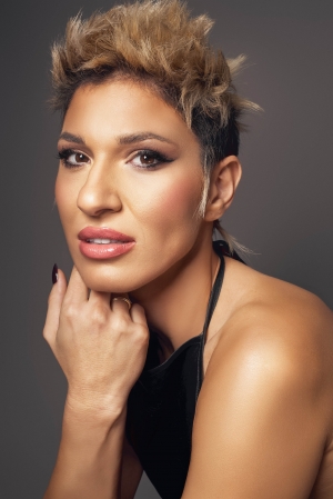 &Delta;&epsilon;&lambda;&tau;ί&omicron; &Tau;ύ&pi;&omicron;&upsilon;: &Alpha;&phi;&iota;&epsilon;&rho;&omega;&mu;έ&nu;&omicron; &sigma;&tau;&eta; &Zeta;ή&nu;&alpha; &Kappa;&omicron;&upsilon;&tau;&sigma;&epsilon;&lambda;ί&nu;&eta; &tau;&omicron; &tau;&rho;&alpha;&gamma;&omicron;ύ&delta;&iota; &laquo;Έ&nu;&alpha; &Beta;ή&mu;&alpha;&raquo; &tau;&eta;&sigmaf; &Kappa;ά&tau;&iota;&alpha;&sigmaf; &Sigma;&alpha;&mu;&alpha;&nu;&tau;&zeta;ή.