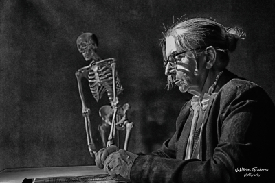 &Sigma;&upsilon;&nu;έ&nu;&tau;&epsilon;&upsilon;&xi;&eta; &tau;&eta;&sigmaf; &Kappa;&alpha;ί&tau;&eta;&sigmaf; &Beta;&alpha;&rho;&beta;&alpha;&rho;έ&sigma;&omicron;&upsilon;-&Theta;&epsilon;&omicron;&lambda;&omicron;&gamma;ί&tau;&omicron;&upsilon; &mu;&epsilon; &alpha;&phi;&omicron;&rho;&mu;ή &tau;&eta;&nu; &pi;&alpha;&rho;ά&sigma;&tau;&alpha;&sigma;&eta; &tau;&omicron; &Mu;ά&theta;&eta;&mu;&alpha;.