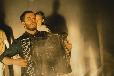 &Alpha;&nu;&tau;&iota;&gamma;ό&nu;&eta; &sigma;&epsilon; &pi;&epsilon;&rho;&iota;&omicron;&delta;&epsilon;ί&alpha; 