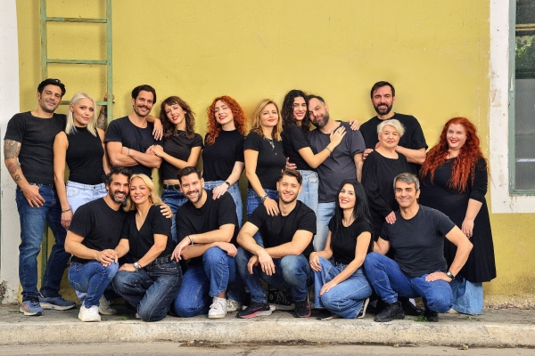 &laquo;&Sigma;&Kappa;&Omicron;&Tau;&Omega;&Nu;&Omicron;&Upsilon;&Nu; &Tau;&Alpha; &Alpha;&Lambda;&Omicron;&Gamma;&Alpha; &Omicron;&Tau;&Alpha;&Nu; &Gamma;&Epsilon;&Rho;&Alpha;&Sigma;&Omicron;&Upsilon;&Nu;&raquo; &sigma;&epsilon; &sigma;&kappa;&eta;&nu;&omicron;&theta;&epsilon;&sigma;ί&alpha; &Delta;&eta;&mu;ή&tau;&rho;&eta; &Kappa;&alpha;&rho;&alpha;&tau;&zeta;&iota;ά &sigma;&tau;&omicron; &theta;έ&alpha;&tau;&rho;&omicron; &Epsilon;&nu; &Alpha;&theta;ή&nu;&alpha;&iota;&sigmaf; / &Alpha;&pi;ό 06 &Delta;&epsilon;&kappa;&epsilon;&mu;&beta;&rho;ί&omicron;&upsilon;