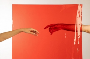 &Epsilon;ί&delta;&alpha;&mu;&epsilon; &tau;&eta;&nu; &pi;&alpha;&rho;ά&sigma;&tau;&alpha;&sigma;&eta; "&Gamma;έ&nu;&epsilon;&sigma;&iota;&sigmaf; 2" &sigma;&tau;&omicron; &Pi;&Lambda;&Upsilon;&Phi;&Alpha;