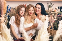 &Eta; &Kappa;&Omicron;&Rho;&Iota;&Tau;&Sigma;&Iota;&Epsilon;&Rho;&Alpha; &Tau;&Omega;&Nu; &Beta;&Omicron;&Upsilon;&Rho;&Lambda;&Omega;&Nu; - &Theta;έ&alpha;&tau;&rho;&omicron; &Alpha;&upsilon;&lambda;&alpha;ί&alpha;