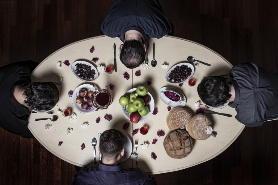 "&Kappa;&Alpha;&Lambda;&Alpha;, &Epsilon;&Sigma;&Upsilon; &Sigma;&Kappa;&Omicron;&Tau;&Omega;&Theta;&Eta;&Kappa;&Epsilon;&Sigma; &Nu;&Omega;&Rho;&Iota;&Sigma;" &alpha;&pi;ό 5/12 &sigma;&tau;&omicron; &Theta;έ&alpha;&tau;&rho;&omicron; 104