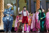 &Tau;&Alpha; &Mu;&Alpha;&Gamma;&Iota;&Kappa;&Alpha; &Chi;&Rho;&Iota;&Sigma;&Tau;&Omicron;&Upsilon;&Gamma;&Epsilon;&Nu;&Nu;&Alpha; &Tau;&Omicron;&Upsilon; &Pi;&Iota;&Nu;&Omicron;&Kappa;&Iota;&Omicron; &epsilon;&pi;&iota;&sigma;&tau;&rho;έ&phi;&omicron;&upsilon;&nu; &sigma;&tau;&omicron; Christmas Theater