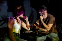 &Epsilon;ί&delta;&alpha;&mu;&epsilon; &kappa;&alpha;&iota; &pi;&rho;&omicron;&tau;&epsilon;ί&nu;&omicron;&upsilon;&mu;&epsilon; &tau;&eta;&nu; &pi;&alpha;&rho;ά&sigma;&tau;&alpha;&sigma;&eta; &lsquo;&rsquo;&Omicron;&iota; &Sigma;&epsilon;&mu;&nu;ό&tau;&upsilon;&phi;&omicron;&iota;΄΄ &sigma;&tau;&omicron; &theta;έ&alpha;&tau;&rho;&omicron; &Mu;&iota;&kappa;&rho;ό&sigmaf; &Kappa;&epsilon;&rho;&alpha;&mu;&iota;&kappa;ό&sigmaf;.