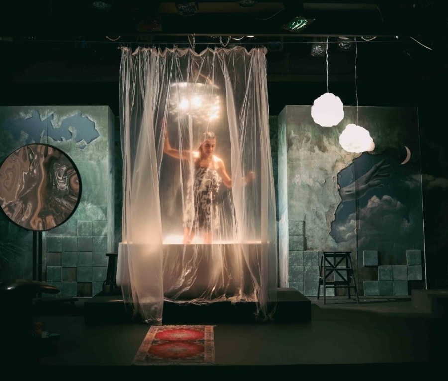 &Epsilon;ί&delta;&alpha;&mu;&epsilon; &tau;&eta;&nu; &pi;&alpha;&rho;ά&sigma;&tau;&alpha;&sigma;&eta; &Mu;.&Alpha;.&Iota;.&Rho;.&Omicron;.&Upsilon;.&Lambda;.&Alpha; &tau;&eta;&sigmaf; &Lambda;έ&nu;&alpha;&sigmaf; &Kappa;&iota;&tau;&sigma;&omicron;&pi;&omicron;ύ&lambda;&omicron;&upsilon; &sigma;&epsilon; &sigma;&kappa;&eta;&nu;&omicron;&theta;&epsilon;&sigma;ί&alpha; &Phi;&rho;ό&sigma;&omega;&sigmaf; &Lambda;ύ&tau;&rho;&alpha; &sigma;&tau;&omicron; &theta;έ&alpha;&tau;&rho;&omicron; &Mu;&iota;&kappa;&rho;ό &Chi;ό&rho;&nu;