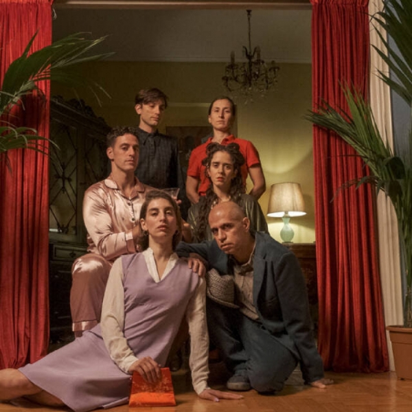 &Sigma;&upsilon;&nu;έ&nu;&tau;&epsilon;&upsilon;&xi;&eta; &tau;&eta;&sigmaf; &omicron;&mu;ά&delta;&alpha;&sigmaf; Loxodox &sigma;&tau;&omicron; &theta;&epsilon;&alpha;&tau;&rho;&omicron;.gr.