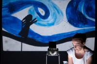 &Epsilon;ί&delta;&alpha;&mu;&epsilon; &tau;&eta;&nu; &pi;&alpha;&rho;ά&sigma;&tau;&alpha;&sigma;&eta; &omicron; &Lambda;ά&mu;&pi;&rho;&omicron;&sigmaf; &sigma;&tau;&omicron; &theta;έ&alpha;&tau;&rho;&omicron; &Chi;ώ&rho;&omicron;&sigmaf;.