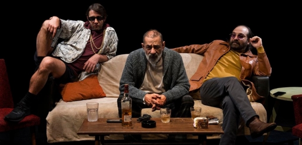 &Epsilon;ί&delta;&alpha;&mu;&epsilon; &tau;&omicron; &Tau;ά&omicron; &tau;&omicron;&upsilon; &Gamma;&iota;ώ&rho;&gamma;&omicron;&upsilon; &Kappa;&alpha;&phi;&epsilon;&tau;&zeta;ό&pi;&omicron;&upsilon;&lambda;&omicron;&upsilon; &sigma;&tau;&omicron; &theta;έ&alpha;&tau;&rho;&omicron; &Epsilon;&pi;ί &Kappa;&omicron;&lambda;&omega;&nu;ώ.