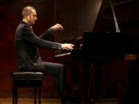 &Sigma;&upsilon;&nu;έ&nu;&tau;&epsilon;&upsilon;&xi;&eta; &tau;&omicron;&upsilon;  Ά&rho;&eta; &Gamma;&rho;&alpha;&iota;&kappa;&omicron;ύ&sigma;&eta; &sigma;&tau;&omicron; &theta;&epsilon;&alpha;&tau;&rho;&omicron;.gr