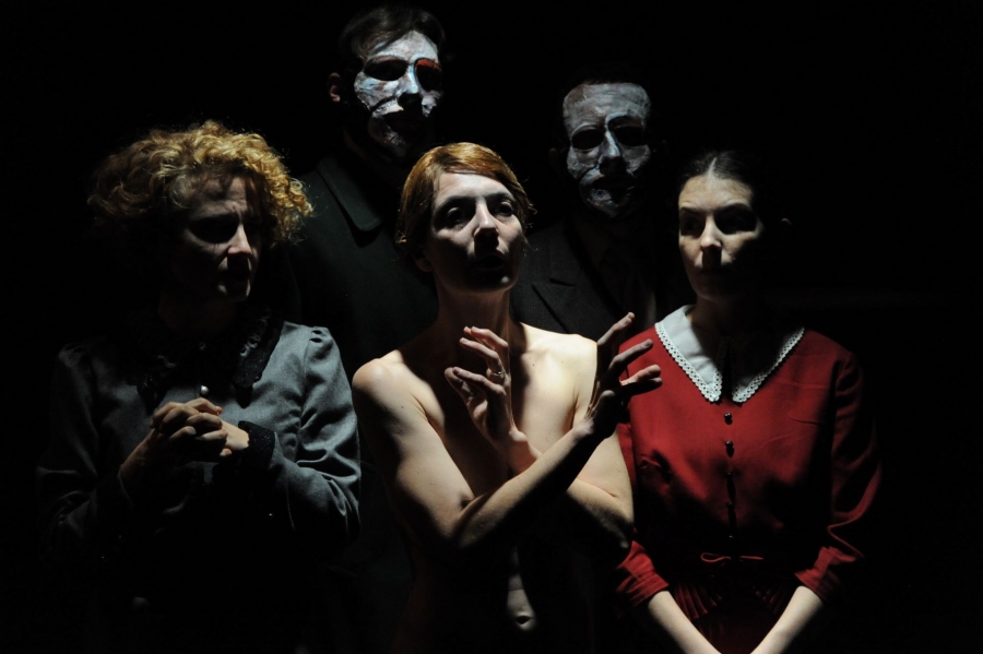 &Tau;&omicron; &Sigma;ύ&gamma;&chi;&rho;&omicron;&nu;&omicron; &Theta;έ&alpha;&tau;&rho;&omicron; &alpha;&nu;&alpha;&kappa;&omicron;&iota;&nu;ώ&nu;&epsilon;&iota; &tau;&omicron; &rho;&epsilon;&pi;&epsilon;&rho;&tau;ό&rho;&iota;ό &tau;&omicron;&upsilon; &gamma;&iota;&alpha; &tau;&eta; &sigma;&epsilon;&zeta;ό&nu; 2022 - 2023