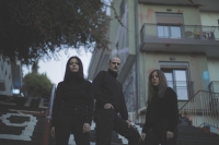 "&Kappa;&alpha;&tau;&epsilon;&rho;ί&nu;&alpha; &Gamma;ώ&gamma;&omicron;&upsilon;: &Tau;&omicron; &Gamma;&alpha;&mu;ώ&tau;&omicron; &pi;&omicron;&upsilon; &Delta;&epsilon;&nu; Έ&zeta;&eta;&sigma;&alpha;" &tau;&omicron;&upsilon; &Alpha;&nu;&delta;&rho;έ&alpha; &Zeta;&alpha;&phi;&epsilon;ί&rho;&eta; &sigma;&tau;&omicron; &Theta;&Epsilon;&Alpha;&Tau;&Rho;&Omicron; 2510_ 3&omicron;&sigmaf; &chi;&rho;ό&nu;&omicron;&sigmaf; &pi;&alpha;&rho;&alpha;&sigma;&tau;ά&sigma;&epsilon;&omega;&nu;