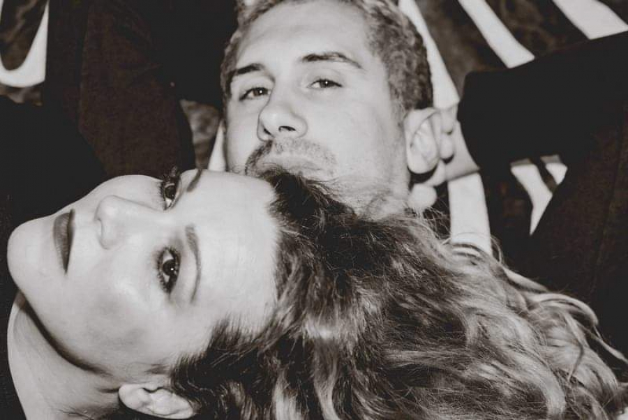 &Epsilon;ί&delta;&alpha;&mu;&epsilon; &tau;&omicron;  In The Mood of Love &tau;&omicron;&upsilon; Jean Cassies   &sigma;&tau;&omicron; &Theta;έ&alpha;&tau;&rho;&omicron; Altera Pars.