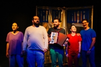 2&omicron;&sigmaf; &chi;&rho;ό&nu;&omicron;&sigmaf; &epsilon;&pi;&iota;&tau;&upsilon;&chi;ί&alpha;&sigmaf;: &Theta;έ&alpha;&tau;&rho;&omicron; &gamma;&iota;&alpha; &pi;&alpha;&iota;&delta;&iota;ά &laquo;&Tau;&omicron; &Gamma;&alpha;ϊ&tau;&alpha;&nu;ά&kappa;&iota;&raquo; &tau;&eta;&sigmaf; &Zeta;&omega;&rho;&zeta; &Sigma;&alpha;&rho;ή &sigma;&epsilon; &theta;&epsilon;&alpha;&tau;&rho;&iota;&kappa;ή &delta;&iota;&alpha;&sigma;&kappa;&epsilon;&upsilon;ή &tau;&omicron;&upsilon; &Gamma;&iota;ά&nu;&nu;&eta; &Kappa;&alpha;&lambda;&alpha;&tau;&zeta;ό&pi;&omicron;&upsilon;&lambda;&omicron;&upsilon;| &Alpha;&pi;ό 2/11 &Theta;έ&alpha;&tau;&rho;&omicron; Ά&beta;&alpha;&tau;&omicron;&nu;