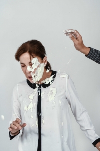 Democracy &tau;&omicron;&upsilon; Έ&nu;&kappa;&epsilon; &Phi;&epsilon;&zeta;&omicron;&lambda;&lambda;ά&rho;&iota; &sigma;&tau;&omicron; &theta;έ&alpha;&tau;&rho;&omicron; &Sigma;&tau;&alpha;&theta;&mu;ό&sigmaf;