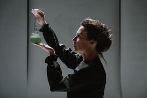 &Eta; &Alpha;&pi;&omicron;&lambda;&omicron;&gamma;ί&alpha; &tau;&eta;&sigmaf; &Mu;&alpha;&rho;ί &Kappa;&iota;&omicron;&upsilon;&rho;ί &tau;&eta;&sigmaf; &Epsilon;&upsilon;&sigma;&tau;&alpha;&theta;ί&alpha;&sigmaf;-&theta;έ&alpha;&tau;&rho;&omicron; &Alpha;&pi;&omicron;&theta;ή&kappa;&eta;