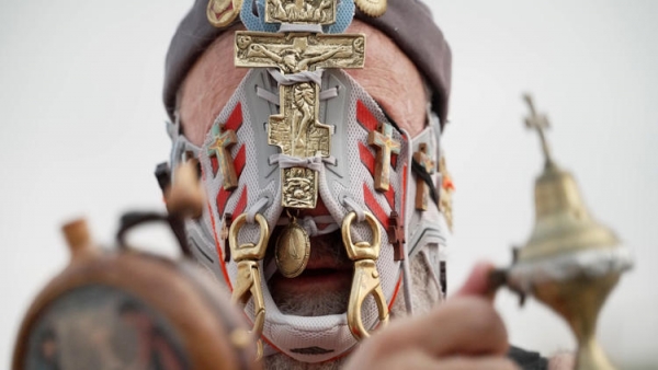 ON AN ISLAND &Mu;&iota;&alpha; &alpha;&nu;&alpha;&tau;&rho;&epsilon;&pi;&tau;&iota;&kappa;ή έ&kappa;&theta;&epsilon;&sigma;&eta; &tau;&omicron;&upsilon; &Kappa;&omega;&sigma;&tau;ή &Sigma;&tau;&alpha;&phi;&upsilon;&lambda;ά&kappa;&eta; &sigma;&tau;&eta; &Lambda;έ&sigma;&beta;&omicron; 10 &Iota;&omicron;&upsilon;&lambda;ί&omicron;&upsilon; - 8 &Sigma;&epsilon;&pi;&tau;&epsilon;&mu;&beta;&rho;ί&omicron;&upsilon; 2024