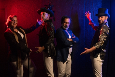 OFF-OFF ATHENS no 12  &Sigma;&Epsilon; &Nu;&Epsilon;&Alpha; &Tau;&Rho;&Omicron;&Chi;&Iota;&Alpha; &Sigma;&tau;&omicron; &theta;έ&alpha;&tau;&rho;&omicron; "&Epsilon;&pi;ί &Kappa;&omicron;&lambda;&omega;&nu;ώ"