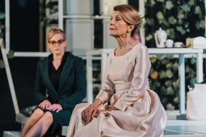 "&Eta; &kappa;&upsilon;&rho;ί&alpha; &Kappa;&lambda;ά&iota;&nu;" &tau;&omicron;&upsilon; &Nu;ί&kappa;&omicron;&lambda;&alpha;&sigmaf; &Rho;ά&iota;&tau; &gamma;&iota;&alpha; &delta;&epsilon;ύ&tau;&epsilon;&rho;&eta; &chi;&rho;&omicron;&nu;&iota;ά &sigma;&tau;&omicron; &Theta;έ&alpha;&tau;&rho;&omicron; &Alpha;&rho;&gamma;ώ &alpha;&pi;ό 7 &Omicron;&kappa;&tau;&omega;&beta;&rho;ί&omicron;&upsilon;