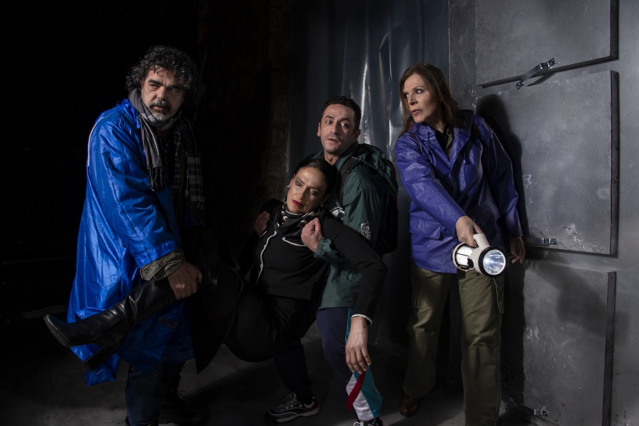 &Epsilon;ί&delta;&alpha;&mu;&epsilon; &tau;&eta;&nu; &pi;&alpha;&rho;ά&sigma;&tau;&alpha;&sigma;&eta; New Order &sigma;&tau;&omicron; &theta;έ&alpha;&tau;&rho;&omicron; &Epsilon;&nu; &Alpha;&theta;ή&nu;&alpha;&iota;&sigmaf;