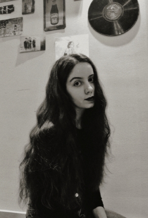 Συνέντευξη με την Ευαγγελία Μπότση με αφορμή την παράσταση &#039;&#039;Πετριχώρα&#039;&#039; που ανεβαίνει στο θεάτρο ΝΟUS