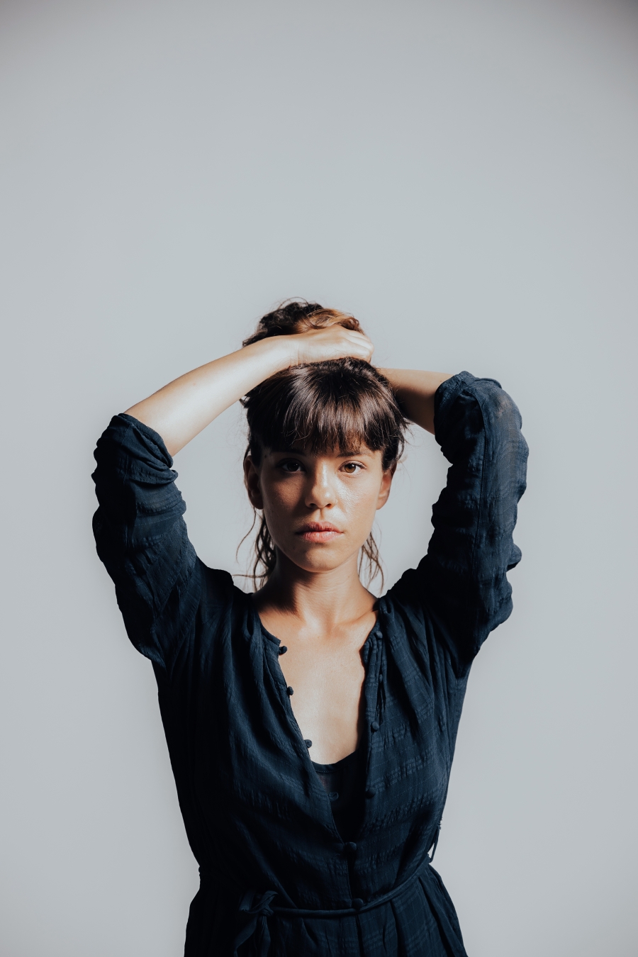 &Sigma;&upsilon;&nu;&epsilon;&nu;&tau;&epsilon;&upsilon;&xi;ή &mu;&epsilon; &tau;&eta;&nu; &Mu;&alpha;&rho;ί&alpha; &Delta;&alpha;&mu;&alpha;&sigma;&iota;ώ&tau;&eta; &mu;&epsilon; &alpha;&phi;&omicron;&rho;&mu;&eta; &tau;&eta;&nu; &pi;&alpha;&rho;ά&sigma;&tau;&alpha;&sigma;&eta;  ''lemongrass΄΄ &pi;&omicron;ύ &alpha;&nu;&epsilon;&beta;&alpha;ί&nu;&epsilon;&iota; &sigma;&tau;&omicron; &Theta;έ&alpha;&tau;&rho;&omicron; 104