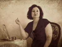 "&Mu;&Epsilon; &Epsilon;&Lambda;&Epsilon;&Gamma;&Alpha;&Nu; &Nu;&Tau;&Epsilon;&Lambda;&Iota;&Mu;&Alpha;&Rho;&Iota;&Kappa;&Alpha;" &tau;&eta;&sigmaf; &Delta;ή&mu;&eta;&tau;&rho;&alpha;&sigmaf;&Sigma;&kappa;&lambda;ά&beta;&omicron;&upsilon; &Iota;&Iota; &Theta;&Epsilon;&Alpha;&Tau;&Rho;&Omicron; 104 &Iota;&Iota; &Pi;&Rho;&Epsilon;&Mu;&Iota;&Epsilon;&Rho;&Alpha; 5/2