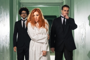 &Epsilon;ί&delta;&alpha;&mu;&epsilon; &tau;&eta;&nu; &pi;&alpha;&rho;ά&sigma;&tau;&alpha;&sigma;&eta; &Nu;ό&rho;&alpha; Hell's House &sigma;&tau;&omicron; &theta;έ&alpha;&tau;&rho;&omicron; Bios