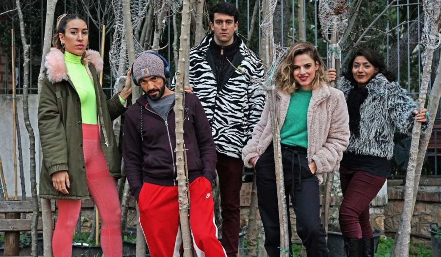 &Pi;ί&theta;&eta;&kappa;&omicron;&sigmaf; &Xi;&omicron;&upsilon;&theta; &sigma;&tau;&omicron; &theta;έ&alpha;&tau;&rho;&omicron; &Sigma;&tau;&alpha;&theta;&mu;ό&sigmaf;.