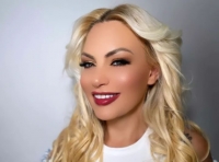 &Sigma;&upsilon;&nu;έ&nu;&tau;&epsilon;&upsilon;&xi;&eta; &tau;&eta;&sigmaf; &eta;&theta;&omicron;&pi;&omicron;&iota;&omicron;ύ &Gamma;&omega;&gamma;ώ&sigmaf; &Gamma;&alpha;&rho;&upsilon;&phi;ά&lambda;&lambda;&omicron;&upsilon; &mu;&epsilon; &alpha;&phi;&omicron;&rho;&mu;ή &tau;&eta;&nu; &pi;&alpha;&rho;ά&sigma;&tau;&alpha;&sigma;&eta; "&Eta; &pi;&alpha;&rho;έ&alpha; &tau;&omicron;&upsilon; &Mu;ί&kappa;&upsilon; &kappa;&alpha;&iota; &tau;&omicron; &tau;&rho;&alpha;&gamma;&omicron;ύ&delta;&iota; &tau;&eta;&sigmaf; &chi;&alpha;&rho;ά&sigmaf; "