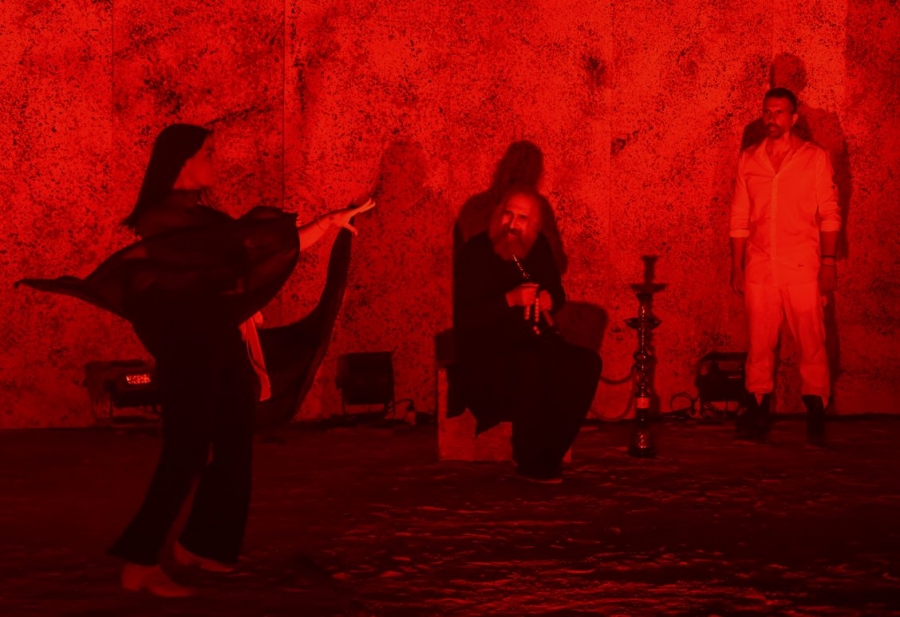 &Kappa;&alpha;&rho;&alpha;ϊ&sigma;&kappa;ά&kappa;&eta;&sigmaf;: Ὁ &pi;&alpha;&rho;&epsilon;&xi;&eta;&gamma;&eta;&mu;έ&nu;&omicron;&sigmaf; ἥ&rho;&omega;&alpha;&sigmaf;