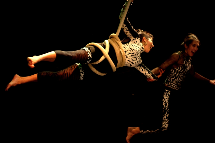 Oh My Goddess! - &Omicron;&mu;ά&delta;&alpha; &Sigma;ύ&gamma;&chi;&rho;&omicron;&nu;&omicron;&upsilon; &Tau;&sigma;ί&rho;&kappa;&omicron; CIRKELIN &Iota;&Iota; &Theta;&Epsilon;&Alpha;&Tau;&Rho;&Omicron; &Rho;&Omicron;&Epsilon;&Sigma;