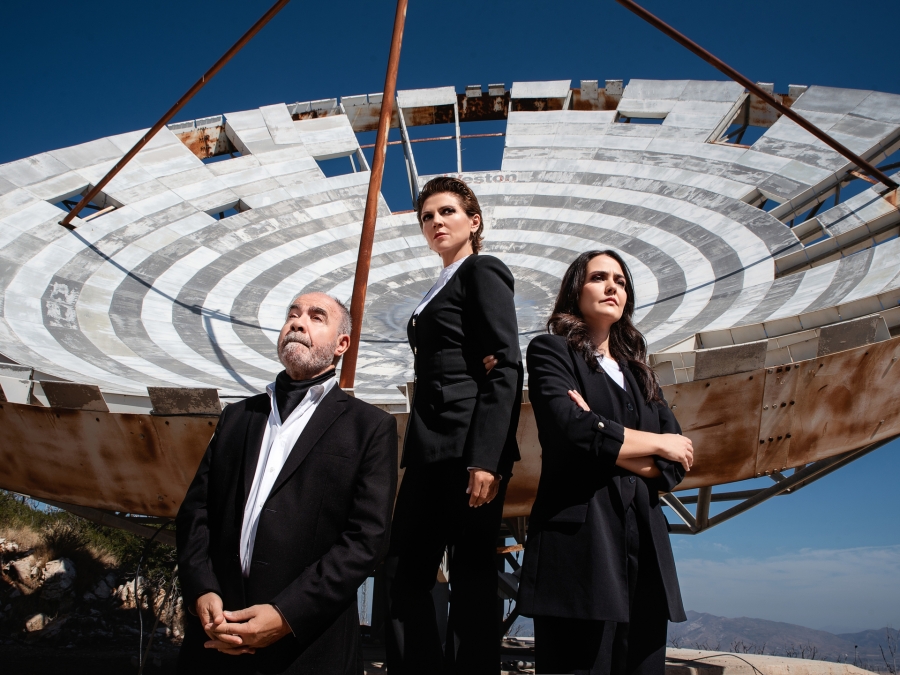 &ldquo;&Alpha;&pi;ό&rho;&rho;&eta;&tau;&omicron;&rdquo; - &delta;&epsilon;ύ&tau;&epsilon;&rho;&eta; &chi;&rho;&omicron;&nu;&iota;ά &epsilon;&pi;&iota;&tau;&upsilon;&chi;ί&alpha;&sigmaf; - &alpha;&pi;ό 20 &Omicron;&kappa;&tau;&omega;&beta;&rho;ί&omicron;&upsilon; &sigma;&tau;&omicron; &Theta;έ&alpha;&tau;&rho;&omicron; &Delta;&iota;ά&nu;&alpha; &kappa;ά&theta;&epsilon; &Delta;&epsilon;&upsilon;&tau;έ&rho;&alpha; &kappa;&alpha;&iota; &Tau;&rho;ί&tau;&eta;