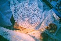 &laquo;&Alpha;&Iota;&Mu;&Alpha; &Pi;&Omicron;&Upsilon; &Tau;&Rho;&Epsilon;&Chi;&Epsilon;&Iota; &Delta;&Iota;&Chi;&Omega;&Sigma; &Nu;&Alpha; &Tau;&Epsilon;&Lambda;&Epsilon;&Iota;&Omega;&Nu;&Epsilon;&Iota;... &Alpha;&Mu; &Iota; &Nu;&Epsilon;&Chi;&Tau;?&raquo; &Mu;&epsilon; &alpha;&phi;&omicron;&rho;&mu;ή &tau;&eta; &Delta;&iota;&epsilon;&theta;&nu;ή &Eta;&mu;έ&rho;&alpha; &Epsilon;&xi;ά&lambda;&epsilon;&iota;&psi;&eta;&sigmaf; &tau;&eta;&sigmaf; &Beta;ί&alpha;&sigmaf; &kappa;&alpha;&tau;ά &tau;&omega;&nu; &Gamma;&upsilon;&nu;&alpha;&iota;&kappa;ώ&nu; &sigma;&tau;&iota;&sigmaf; 25 &Nu;&omicron;&epsilon;&mu;&beta;&rho;ί&omicron;&upsilon;, &eta; &theta;&epsilon;&alpha;&tau;&rho;&iota;&kappa;ή &omicron;&mu;ά&delta;&alpha; Deluders &delta;&iota;&omicron;&rho;&gamma;&alpha;&nu;ώ&nu;&epsilon;&iota; &sigma;&upsilon;&zeta;ή&tau;&eta;&sigma;&eta; &ndash; &epsilon;&kappa;&delta;ή&lambda;&omega;&sigma;&eta; &mu;&epsilon;&tau;ά &tau;&omicron; &tau;έ&lambda;&omicron;&sigmaf; &tau;&eta;&sigmaf; &pi;&alpha;&rho;ά&sigma;&tau;&alpha;&sigma;&eta;&sigmaf; PARADISE