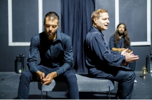 &laquo;&Epsilon;&iota;&sigmaf; &tau;&omicron; ό&nu;&omicron;&mu;&alpha; &tau;&omicron;&upsilon; &pi;&alpha;&tau;&rho;ό&sigmaf;&raquo; &tau;&omicron;&upsilon; &Gamma;&iota;ά&nu;&nu;&eta; &Kappa;&omega;&sigma;&tau;&alpha;&rho;ά