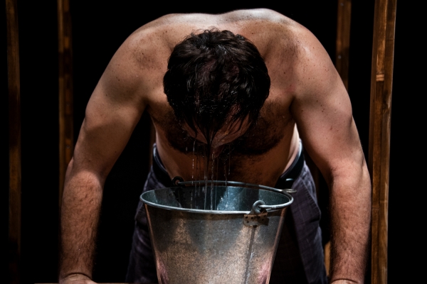 "&Tau;&Omicron; &Eta;&Mu;&Epsilon;&Rho;&Omicron;&Lambda;&Omicron;&Gamma;&Iota;&Omicron; &Epsilon;&Nu;&Omicron;&Sigma; &Tau;&Rho;&Epsilon;&Lambda;&Omicron;&Upsilon;" &tau;&omicron;&upsilon; &Nu;&Iota;&Kappa;&Omicron;&Lambda;&Alpha;Ϊ &Gamma;&Kappa;&Omicron;&Gamma;&Kappa;&Omicron;&Lambda; &epsilon;&pi;&iota;&sigma;&tau;&rho;έ&phi;&epsilon;&iota; &sigma;&tau;&omicron; &Theta;έ&alpha;&tau;&rho;&omicron; &Epsilon;&nu; &Alpha;&theta;ή&nu;&alpha;&iota;&sigmaf;