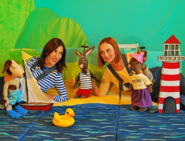 &Tau;&iota;&kappa; &kappa;&alpha;&iota; &Tau;έ&lambda;&alpha;: &Omicron; &kappa;&alpha;&iota;&nu;&omicron;ύ&rho;&gamma;&iota;&omicron;&sigmaf; &phi;ί&lambda;&omicron;&sigmaf; &gamma;&iota;&alpha; &lambda;ί&gamma;&epsilon;&sigmaf; &mu;ό&nu;&omicron; &pi;&alpha;&rho;&alpha;&sigma;&tau;ά&sigma;&epsilon;&iota;&sigmaf; &alpha;&pi;ό 22 &Sigma;&epsilon;&pi;&tau;&epsilon;&mu;&beta;&rho;ί&omicron;&upsilon; &sigma;&tau;&omicron; &Theta;έ&alpha;&tau;&rho;&omicron; 104