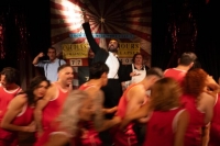 &Epsilon;ί&delta;&alpha;&mu;&epsilon; &tau;&eta;&nu; &pi;&alpha;&rho;ά&sigma;&tau;&alpha;&sigma;&eta; &Sigma;&kappa;&omicron;&tau;ώ&nu;&omicron;&upsilon;&nu; &tau;' ά&lambda;&omicron;&gamma;&alpha; ό&tau;&alpha;&nu; &gamma;&epsilon;&rho;ά&sigma;&omicron;&upsilon;&nu; &sigma;&tau;&omicron; &theta;έ&alpha;&tau;&rho;&omicron; &Epsilon;&nu; &Alpha;&theta;ή&nu;&alpha;&iota;&sigmaf;