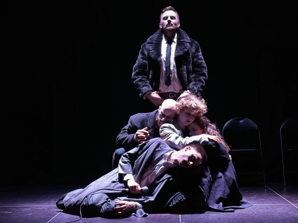 &laquo;CALIGULA 2.0&raquo; &Mu;ό&nu;&omicron; &gamma;&iota;&alpha; 3 &Pi;&alpha;&rho;&alpha;&sigma;&tau;ά&sigma;&epsilon;&iota;&sigmaf;: 17- 19 &Sigma;&Epsilon;&Pi;&Tau;&Epsilon;&Mu;&Beta;&Rho;&Iota;&Omicron;&Upsilon;