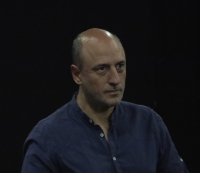 &Sigma;&upsilon;&nu;έ&nu;&tau;&epsilon;&upsilon;&xi;&eta; &tau;&omicron;&upsilon; &Pi;ά&rho;&eta; &Mu;&alpha;&nu;&tau;ό&pi;&omicron;&upsilon;&lambda;&omicron;&upsilon; &mu;&epsilon; &alpha;&phi;&omicron;&rho;&mu;ή &tau;&eta;&nu; &pi;&alpha;&rho;ά&sigma;&tau;&alpha;&sigma;&eta; '' &Tau;&omicron; &beta;&iota;&beta;&lambda;ί&omicron; &tau;&eta;&sigmaf; &alpha;&nu;&eta;&sigma;&upsilon;&chi;ί&alpha;&sigmaf;-&Eta;&mu;/&gamma;&iota;&omicron; &alpha;&pi;&omicron;&chi;&alpha;&iota;&rho;&epsilon;&tau;&iota;&sigma;&mu;&omicron;ύ'' &pi;&omicron;&upsilon; &alpha;&nu;&epsilon;&beta;&alpha;ί&nu;&epsilon;&iota; &sigma;&tau;&omicron;  &Theta;έ&alpha;&tau;&rho;&omicron; &Alpha;&rho;&gamma;ώ