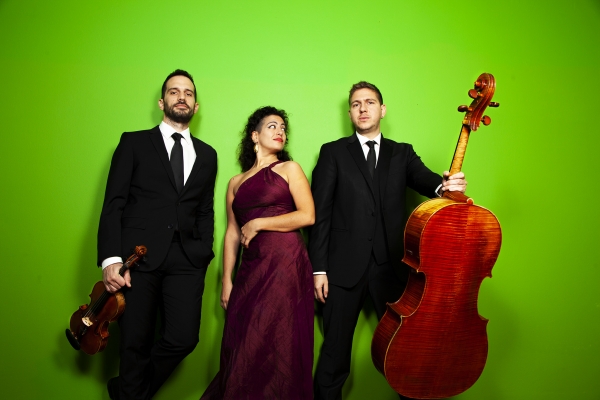 "TIME OFFLINE" &Kappa;ύ&kappa;&lambda;&omicron;&sigmaf; &Mu;&omicron;&upsilon;&sigma;&iota;&kappa;ή&sigmaf; &Delta;&omega;&mu;&alpha;&tau;ί&omicron;&upsilon; &sigma;&tau;&omicron; &Phi;&iota;&lambda;&omicron;&lambda;&omicron;&gamma;&iota;&kappa;ό &Sigma;ύ&lambda;&lambda;&omicron;&gamma;&omicron; &Pi;&alpha;&rho;&nu;&alpha;&sigma;&sigma;ό&sigmaf;: 18 &Mu;&alpha;&rho;&tau;ί&omicron;&upsilon; - 20 &Mu;&alpha;ΐ&omicron;&upsilon;