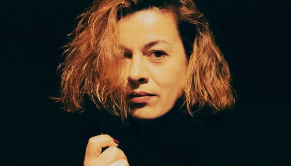 &Sigma;&upsilon;&nu;έ&nu;&tau;&epsilon;&upsilon;&xi;&eta; &mu;&epsilon; &tau;&eta;&nu; &eta;&theta;&omicron;&pi;&omicron;&iota;ό &Mu;&alpha;&rho;ί&alpha; &Pi;&alpha;&rho;&alpha;&sigma;ύ&rho;&eta; &mu;&epsilon; &alpha;&phi;&omicron;&rho;&mu;ή &tau;&eta;&nu; &pi;&alpha;&rho;ά&sigma;&alpha;&tau;&sigma;&eta; ''&Sigma;&Omega;&Tau;&Eta;&Rho;&Iota;&Alpha;''  &pi;&omicron;&upsilon; &alpha;&nu;&epsilon;&beta;&alpha;&iota;&nu;&epsilon;&iota; &sigma;&tau;&omicron;  &Alpha;&pi;ό &Mu;&eta;&chi;&alpha;&nu;ή&sigmaf; &Theta;έ&alpha;&tau;&rho;&omicron; - &Pi;ά&nu;&omega; &Sigma;&kappa;&eta;&nu;ή