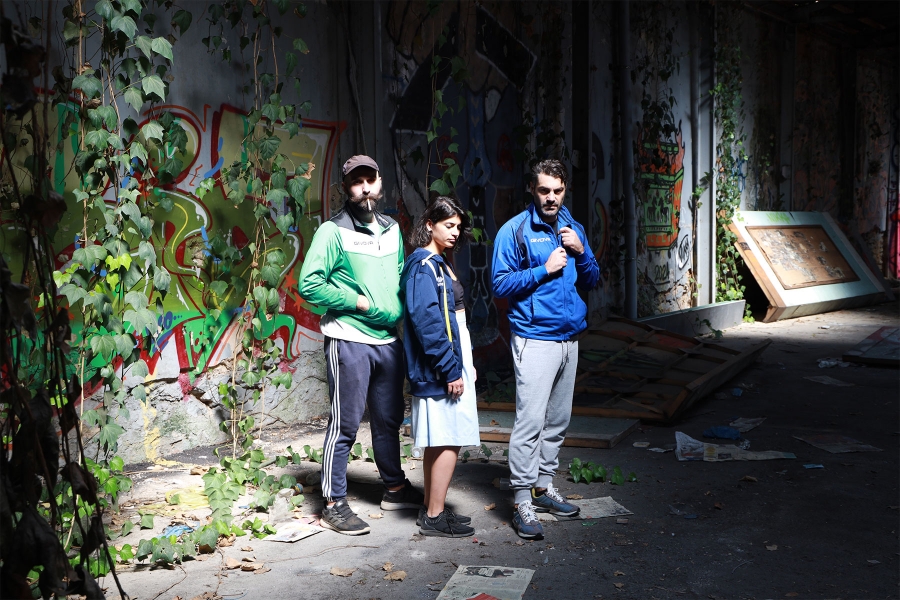 &Mu;&iota;&alpha; &Iota;&sigma;&tau;&omicron;&rho;ί&alpha; &Epsilon;&rho;&omega;&tau;&alpha; &kappa;&alpha;&iota; &Pi;&omicron;&delta;&omicron;&sigma;&phi;&alpha;ί&rho;&omicron;&upsilon; &tau;&omicron;&upsilon; &Mu;&iota;&kappa;έ&lambda;&epsilon; &Sigma;&alpha;&nu;&tau;έ&rho;&alpha;&mu;&omicron; &sigma;&tau;&omicron; 1927 Art Space