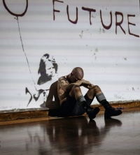 &laquo;&Sigma;&lambda;ά&nu;&tau;&epsilon;&kappa;&raquo; &tau;&omicron;&upsilon; Έ&nu;&tau;&epsilon;&nu; &phi;&omicron;&nu; &Chi;ό&rho;&beta;&alpha;&tau; &sigma;&epsilon; &sigma;&kappa;&eta;&nu;&omicron;&theta;&epsilon;&sigma;ί&alpha; &Theta;ά&nu;&omicron;&upsilon; &Nu;ί&kappa;&alpha;