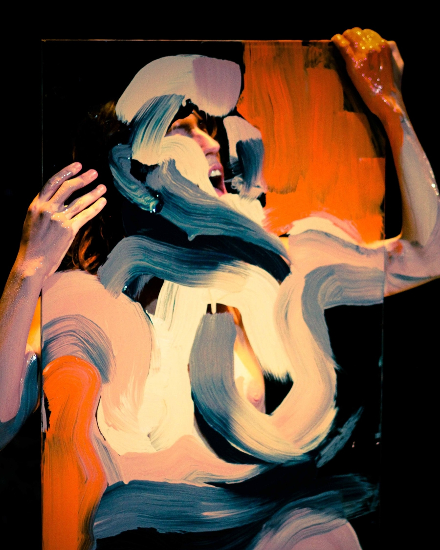 &Delta;&epsilon;&lambda;&tau;ί&omicron; &tau;ύ&pi;&omicron;&upsilon;: &Pi;&rho;ώ&tau;&epsilon;&sigmaf; &pi;&rho;&epsilon;&mu;&iota;έ&rho;&epsilon;&sigmaf; &tau;&omicron;&upsilon; &Theta;&epsilon;ά&tau;&rho;&omicron;&upsilon; NOŪS Creative Space