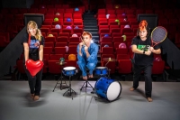 &Epsilon;ί&delta;&alpha;&mu;&epsilon; &tau;&eta;&nu; &pi;&alpha;&rho;ά&sigma;&tau;&alpha;&sigma;&eta; &Chi;ά&pi;&iota; &sigma;&tau;&omicron; &theta;έ&alpha;&tau;&rho;&omicron; &Sigma;&tau;&alpha;&theta;&mu;ό&sigmaf;.